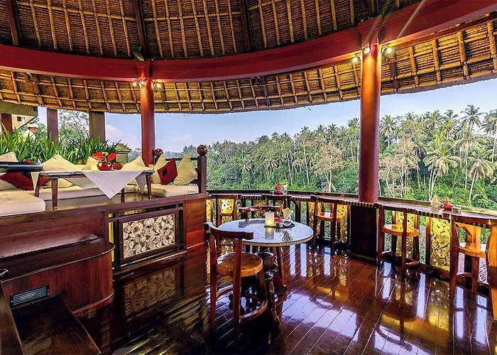 Cascades Resort *